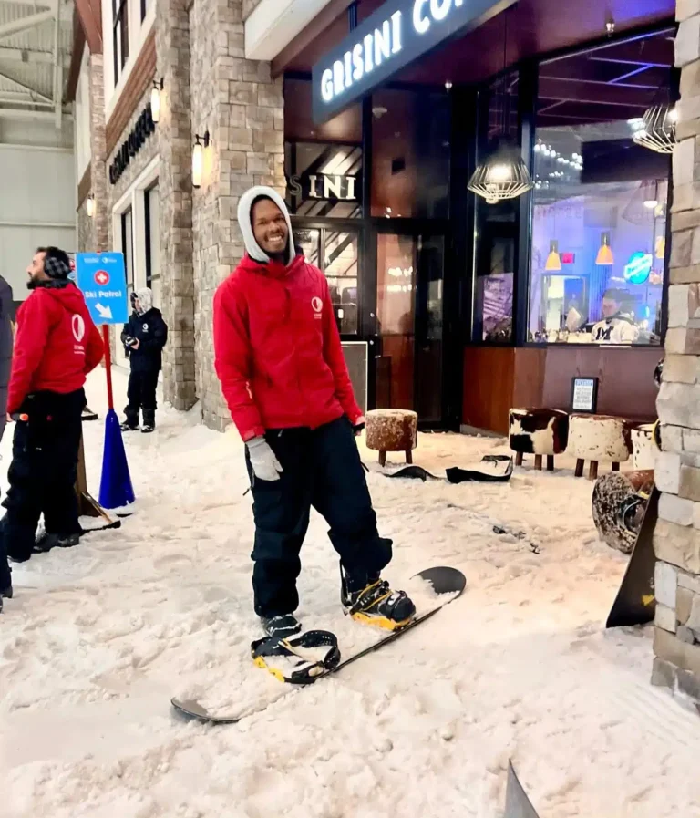 snow boarding at rolling hills e1748447611297