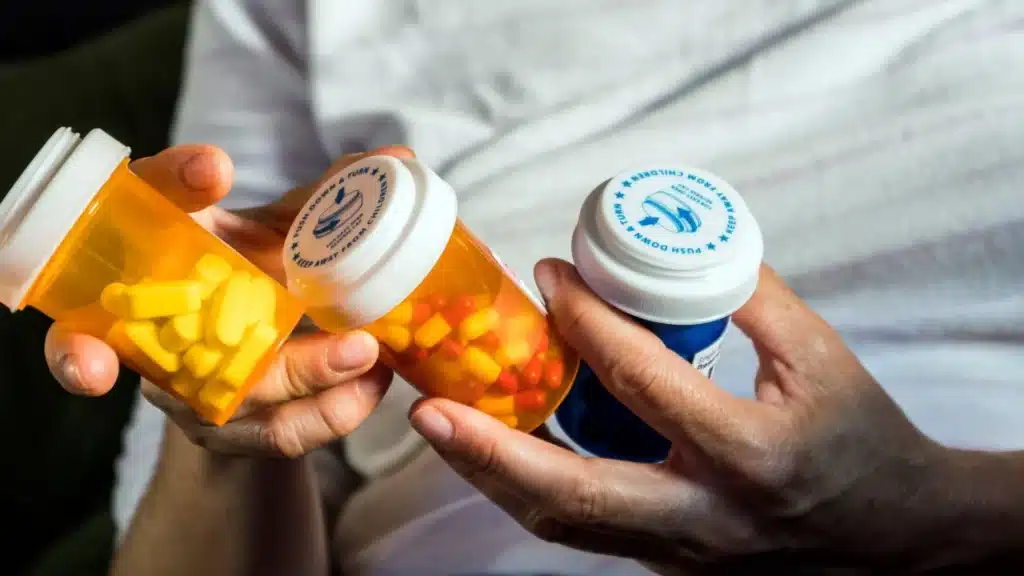 Discrete medication support consultation area representing MOUD for opioid and alcohol use disorder.